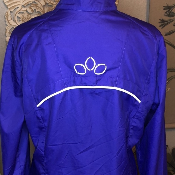 REI Lightweight Vented Windbreaker M - Picture 7 of 11